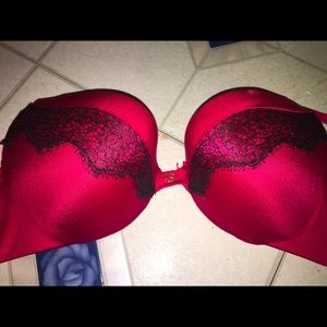 Victoria’s Secret 32C red push up bra with lace